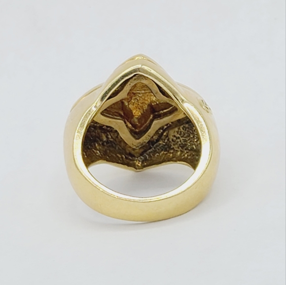 David Yurman Quatrefoil Sculpted Ring With Diamonds in 18k Gold - Picture 6 of 15